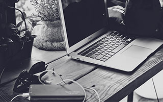 好，用户让我写一篇关于上海研究生申请租房补贴的文章，标题和内容都要写。首先，我需要确定文章的结构。标题已经给出，接下来是引言，然后是补贴的具体内容和申请流程，接着是注意事项，最后是总结