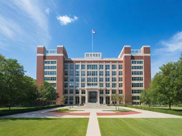 揭秘大学排名权威网站，如何选择可靠的教育资源