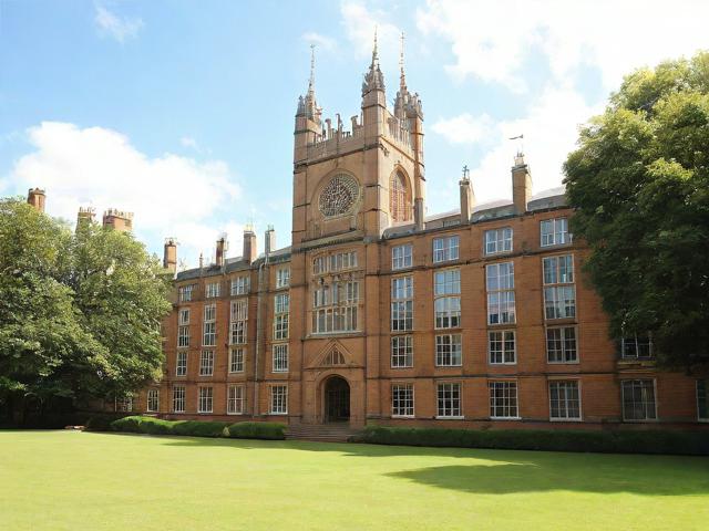 揭秘英国中学排名网站，权威信息助力家长选校