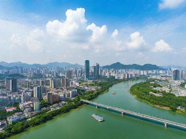 肇庆网站优化优势，如何提升网站排名，抢占市场先机