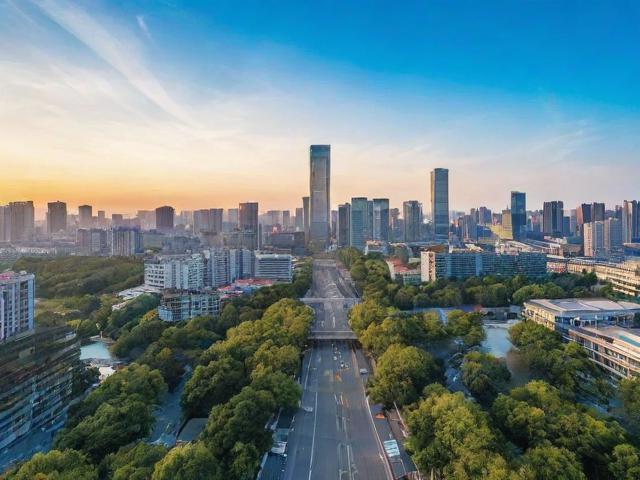 南昌网站推广服务，如何脱颖而出？揭秘优质服务排名解析！